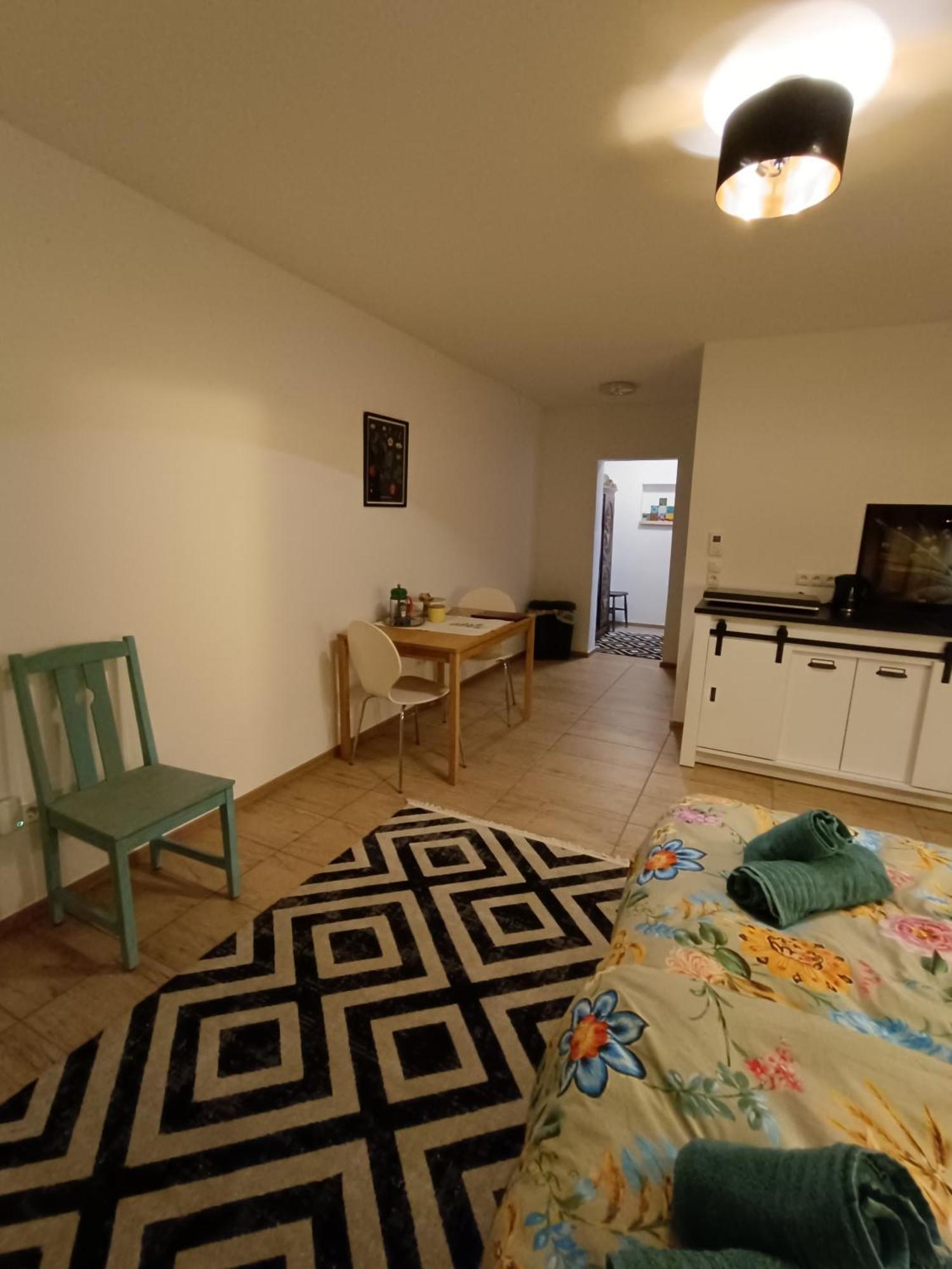 Gemuetliche Koelsche Studio-wohnung Lejlighed